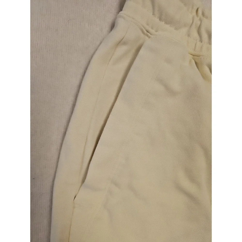 Nike Sportswear Essential Shorts Pale Yellow Cream Jersey‎ Small BV4124-706
